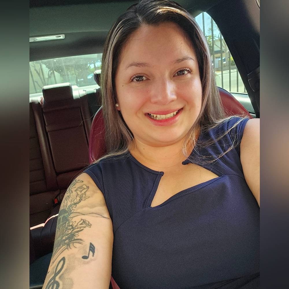 Meet your Buyer/Seller, Holly